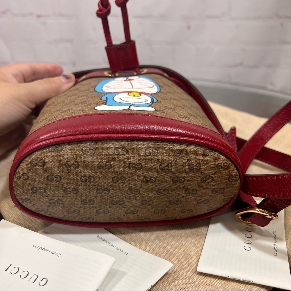 GUCCI X DORAEMON Mini Vintage GG Supreme Monogram Bucket Bag Beige Cherry NWT - Picture 10 of 16